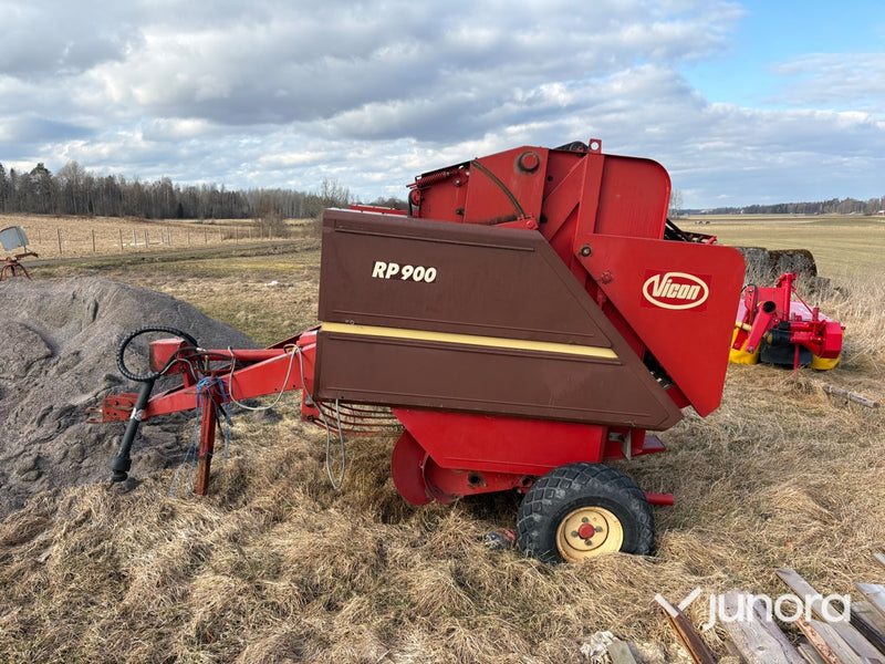 Rundbalspress Vicon RP900 (Småbalspress)