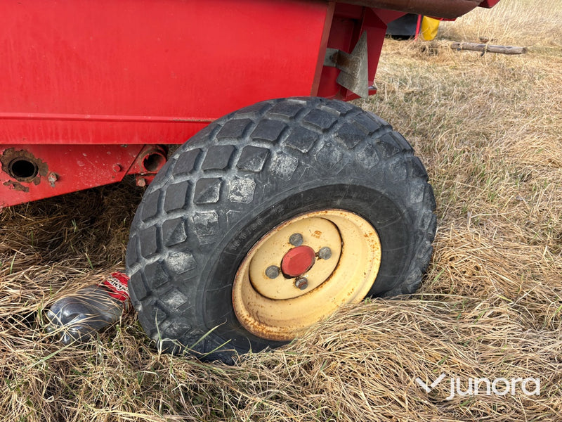 Rundbalspress Vicon RP900 (Småbalspress)