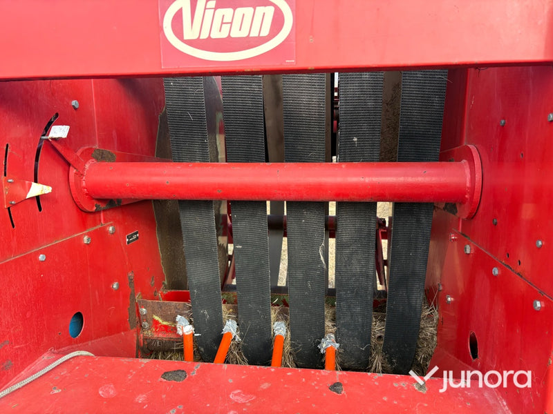 Rundbalspress Vicon RP900 (Småbalspress)