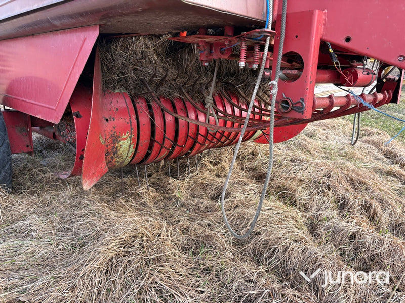 Rundbalspress Vicon RP900 (Småbalspress)