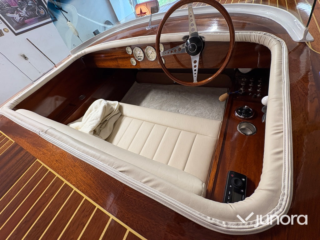 Motorbåt - Mahogny, Runabout, V8