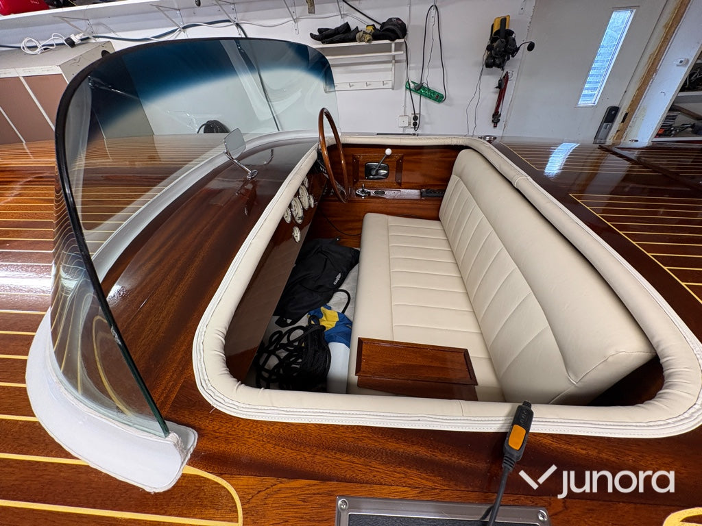 Motorbåt - Mahogny, Runabout, V8