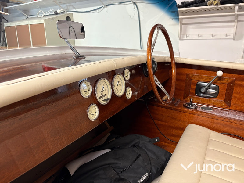 Motorbåt - Mahogny Runabout, V8