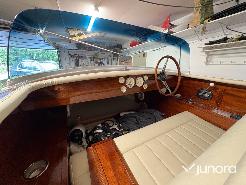 Motorbåt - Mahogny, Runabout, V8