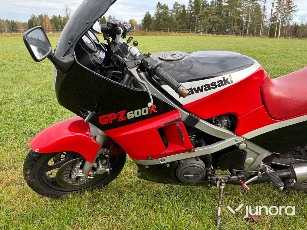 Motorcykel - Kawasaki GPZ600R