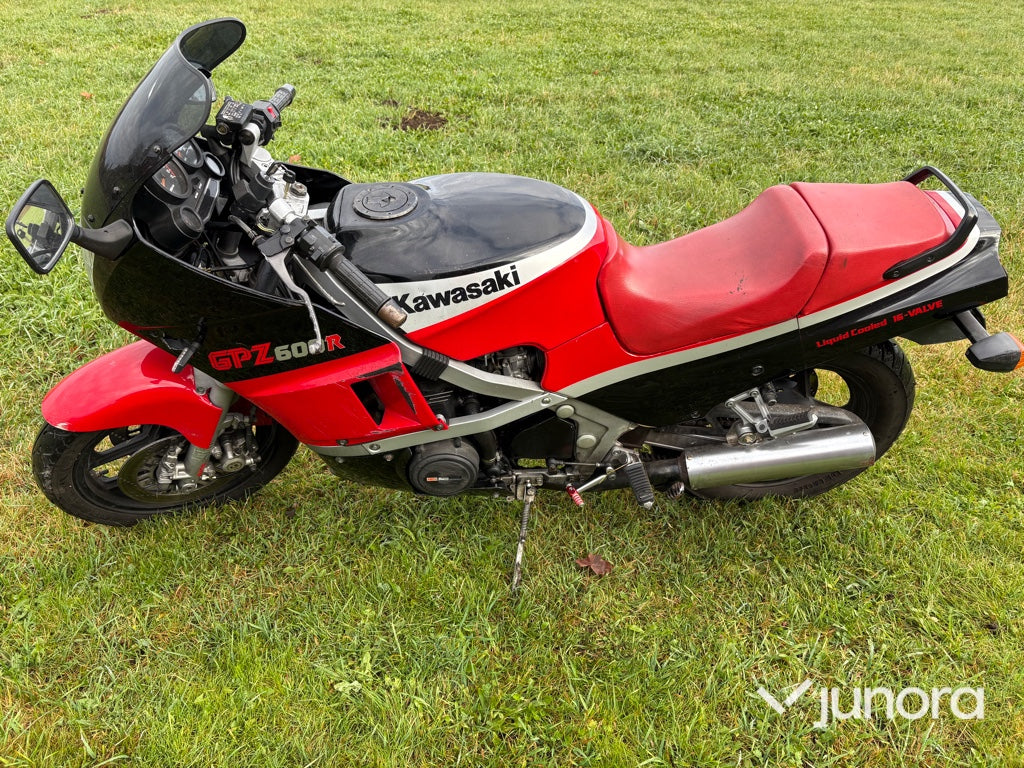 Motorcykel - Kawasaki GPZ600R