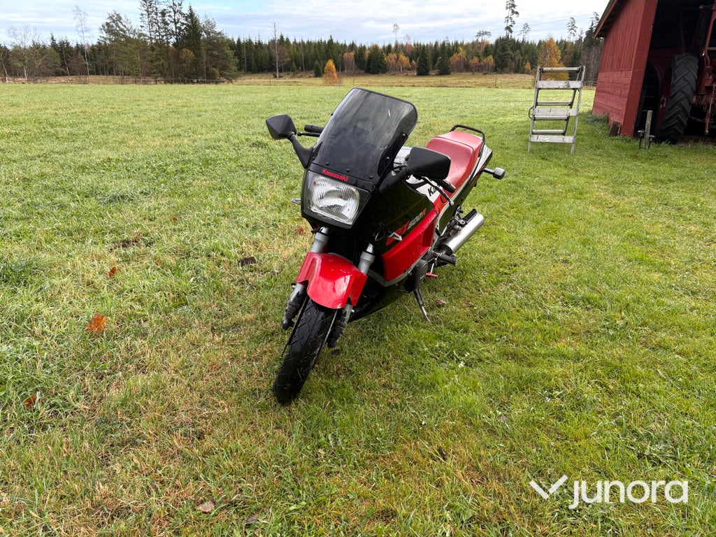 Motorcykel - Kawasaki GPZ600R