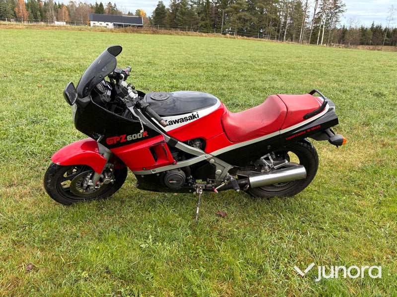 Motorcykel - Kawasaki GPZ600R