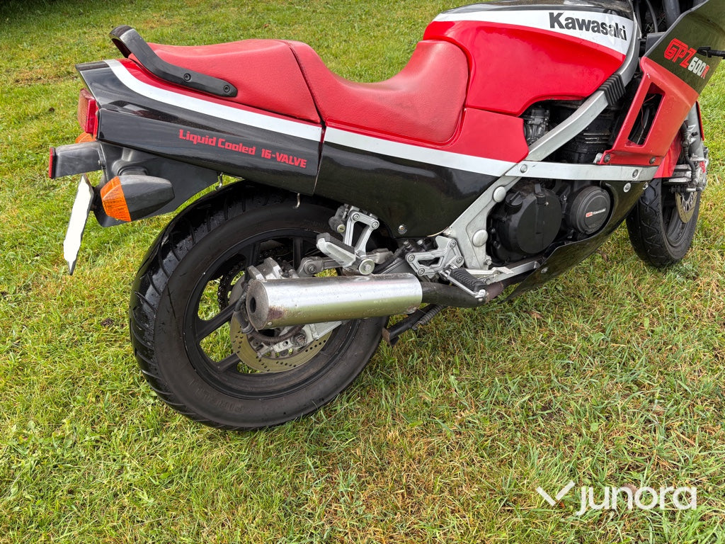 Motorcykel - Kawasaki GPZ600R