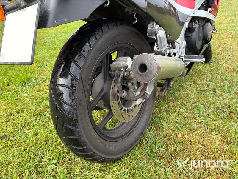 Motorcykel - Kawasaki GPZ600R