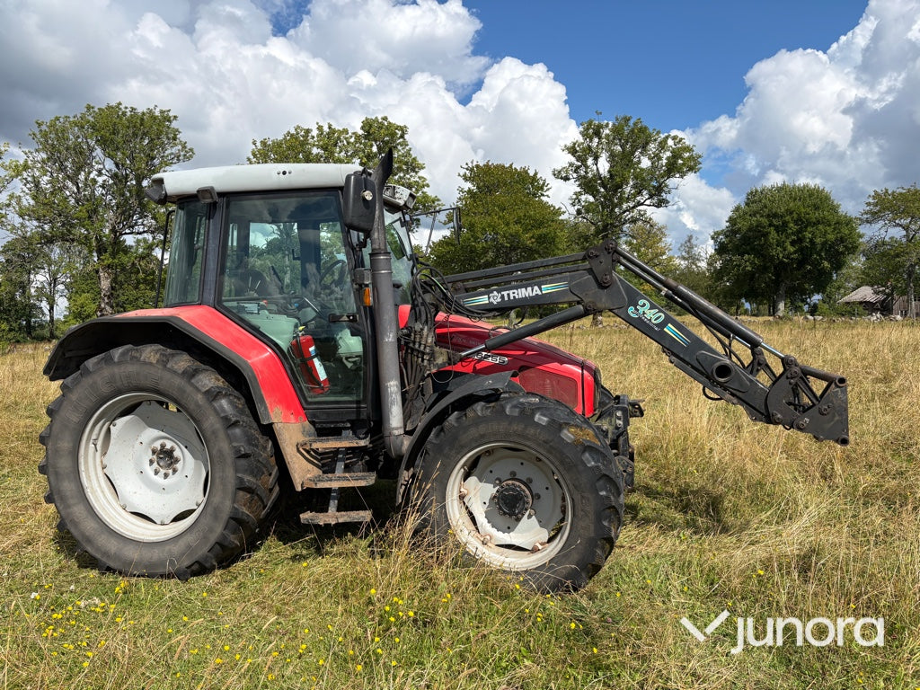 Traktor med frontlastare - Massey Ferguson 6255-4, Trima 3240