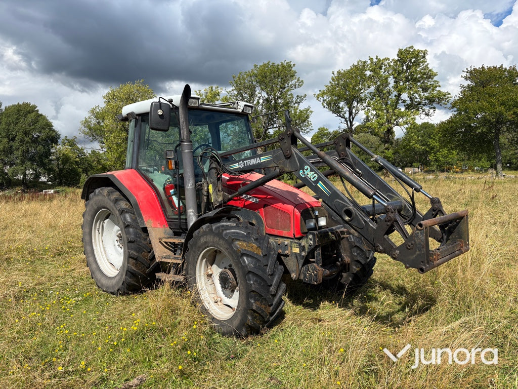 Traktor med frontlastare - Massey Ferguson 6255-4, Trima 3240
