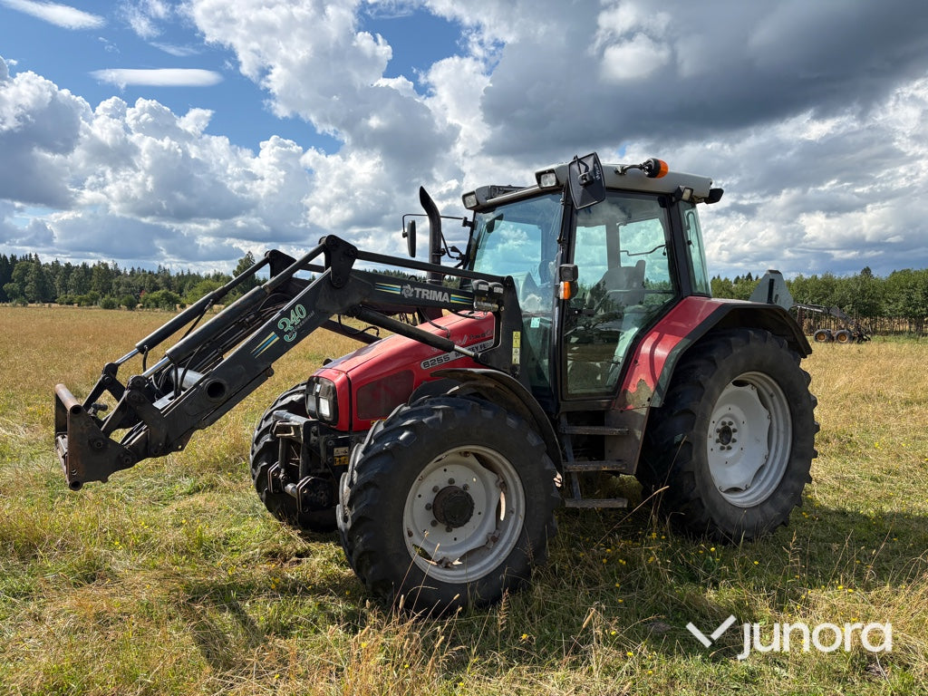 Traktor med frontlastare - Massey Ferguson 6255-4, Trima 3240