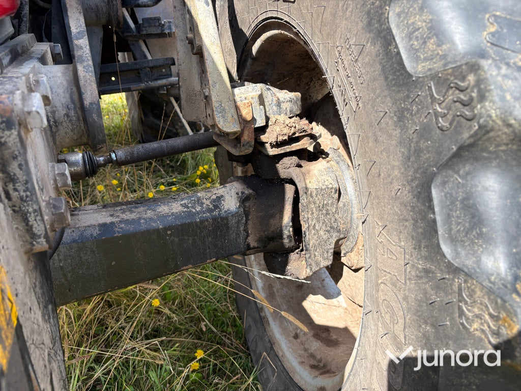 Traktor med frontlastare - Massey Ferguson 6255-4, Trima 3240