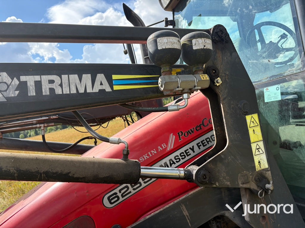 Traktor med frontlastare - Massey Ferguson 6255-4, Trima 3240