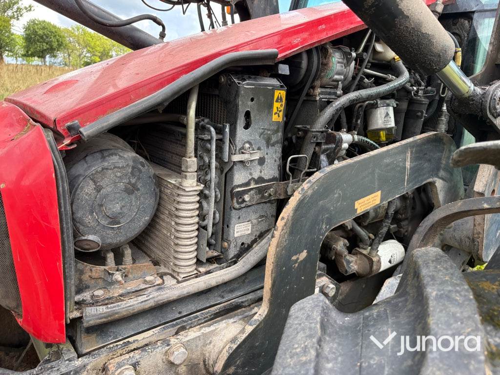 Traktor med frontlastare - Massey Ferguson 6255-4, Trima 3240