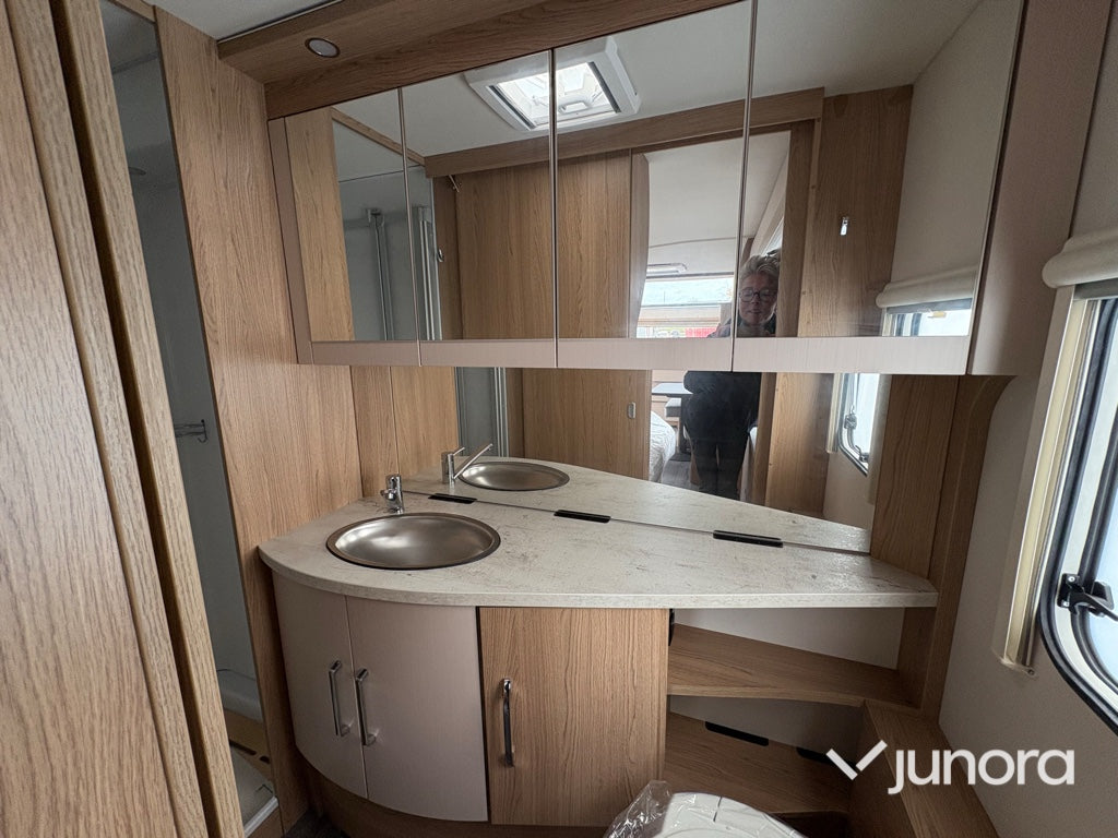 Husvagn – LMC Münsterland Vivo 580 D