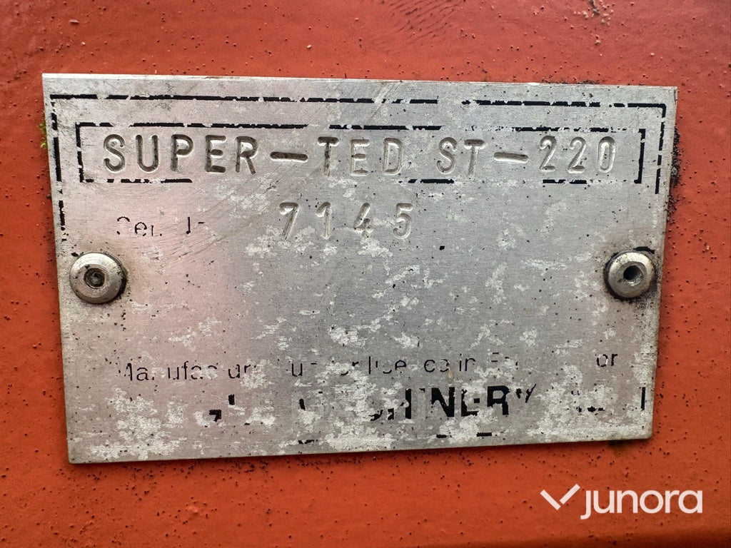 Strängluftare - Trejon, Super-Ted ST-220