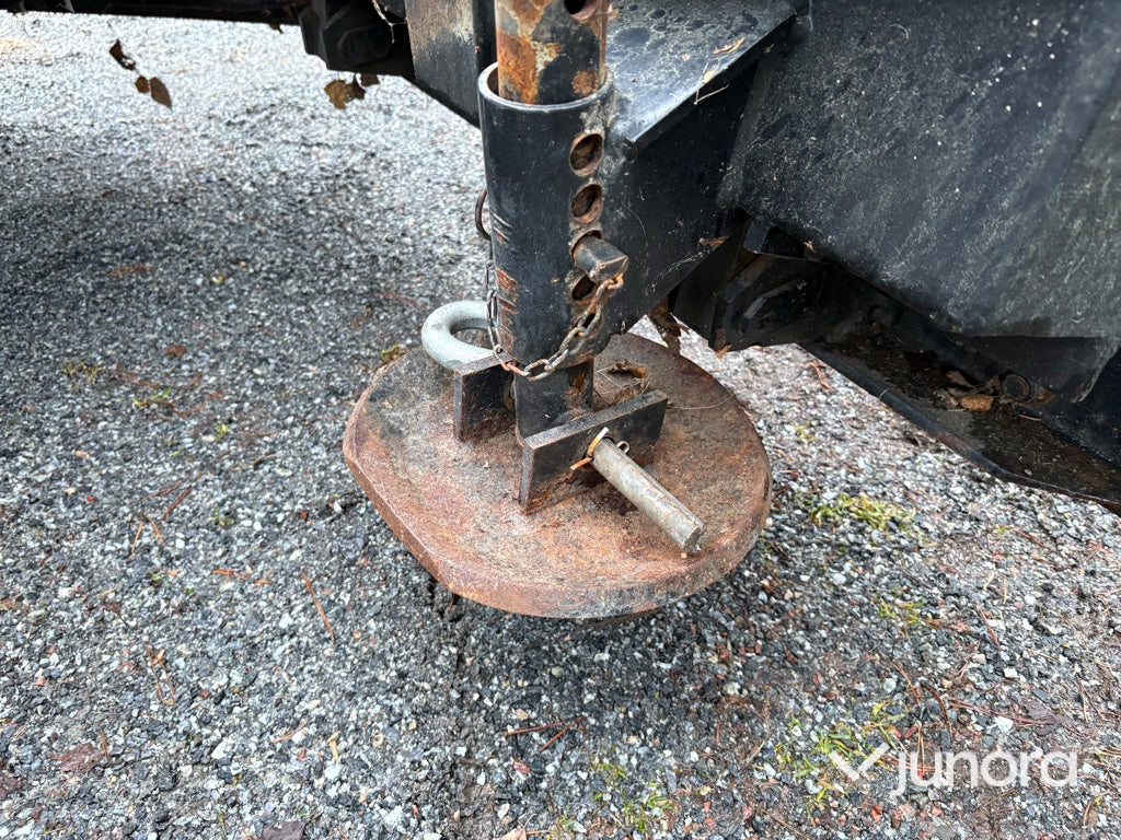 Traktor - Volvo BM T 430, med vikplog