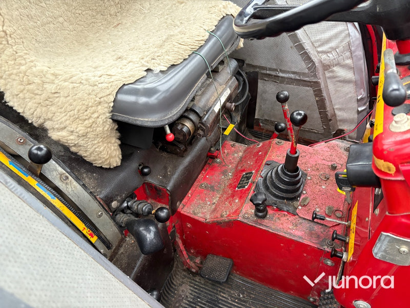 Traktor - Volvo BM T 430, med vikplog