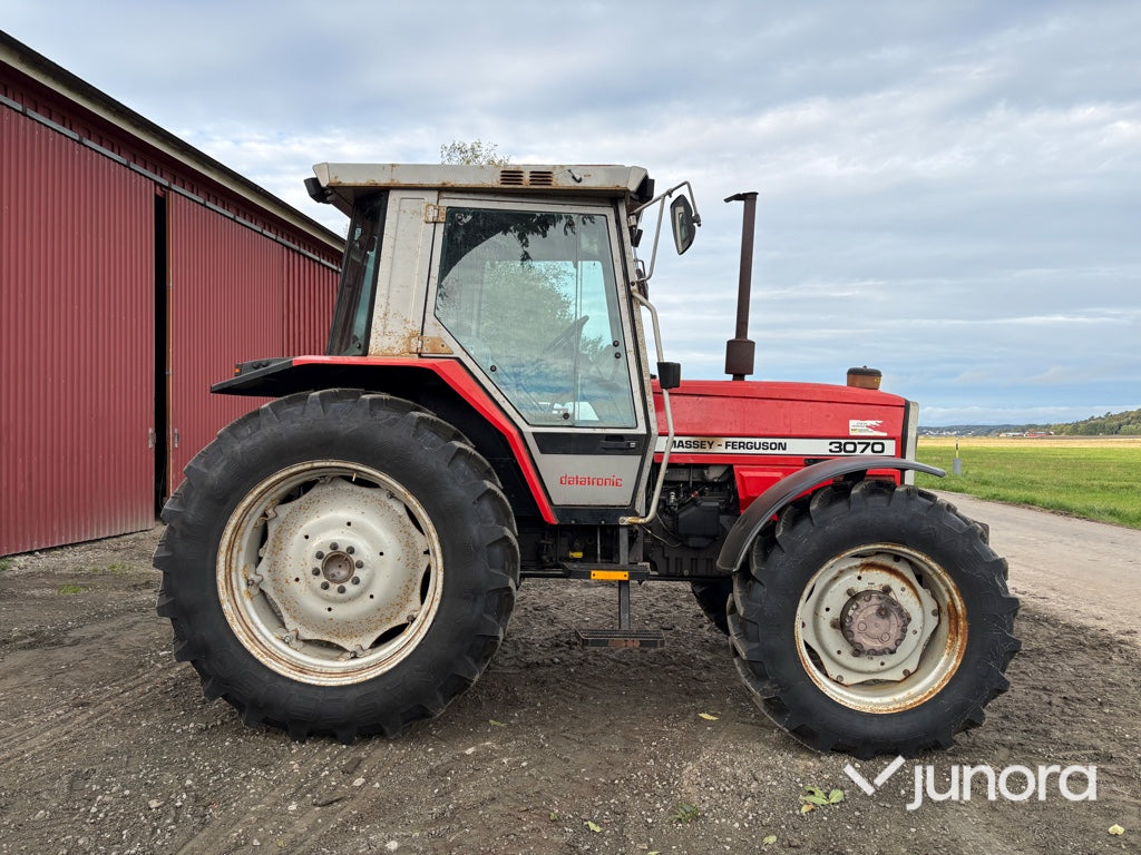 Traktor Massey Ferguson 3070