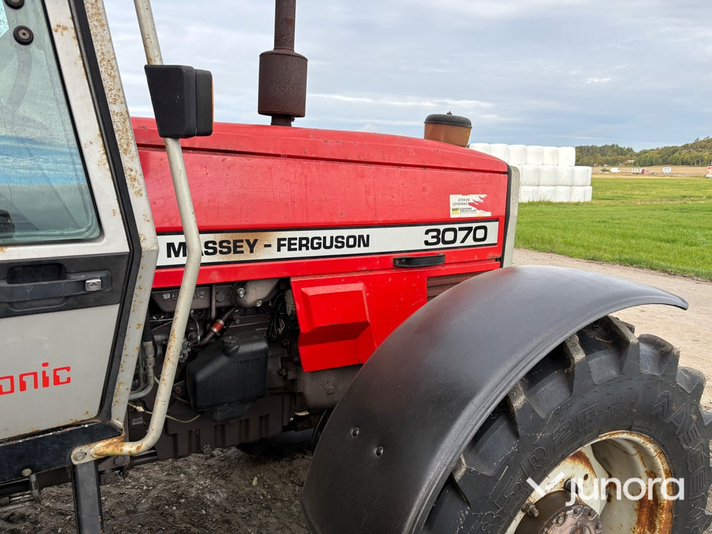 Traktor Massey Ferguson 3070