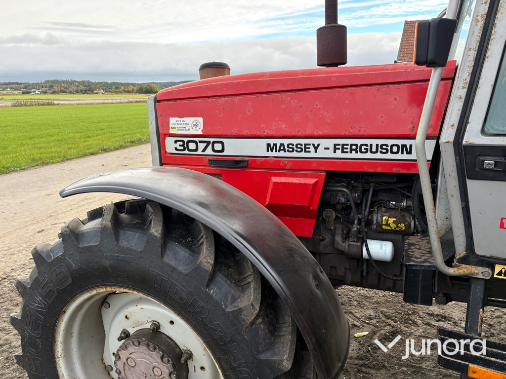 Traktor Massey Ferguson 3070