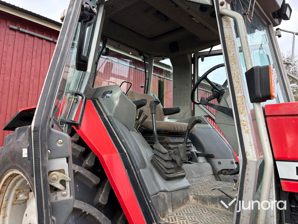 Traktor Massey Ferguson 3070