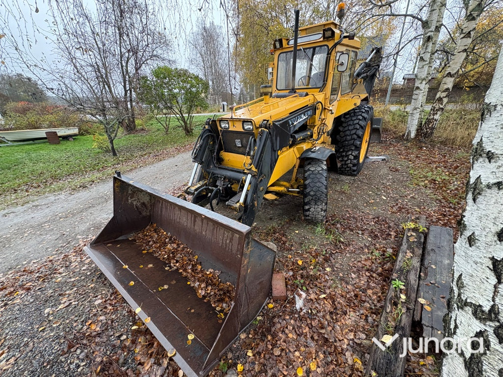 Traktorgrävare - Volvo BM, 616 B