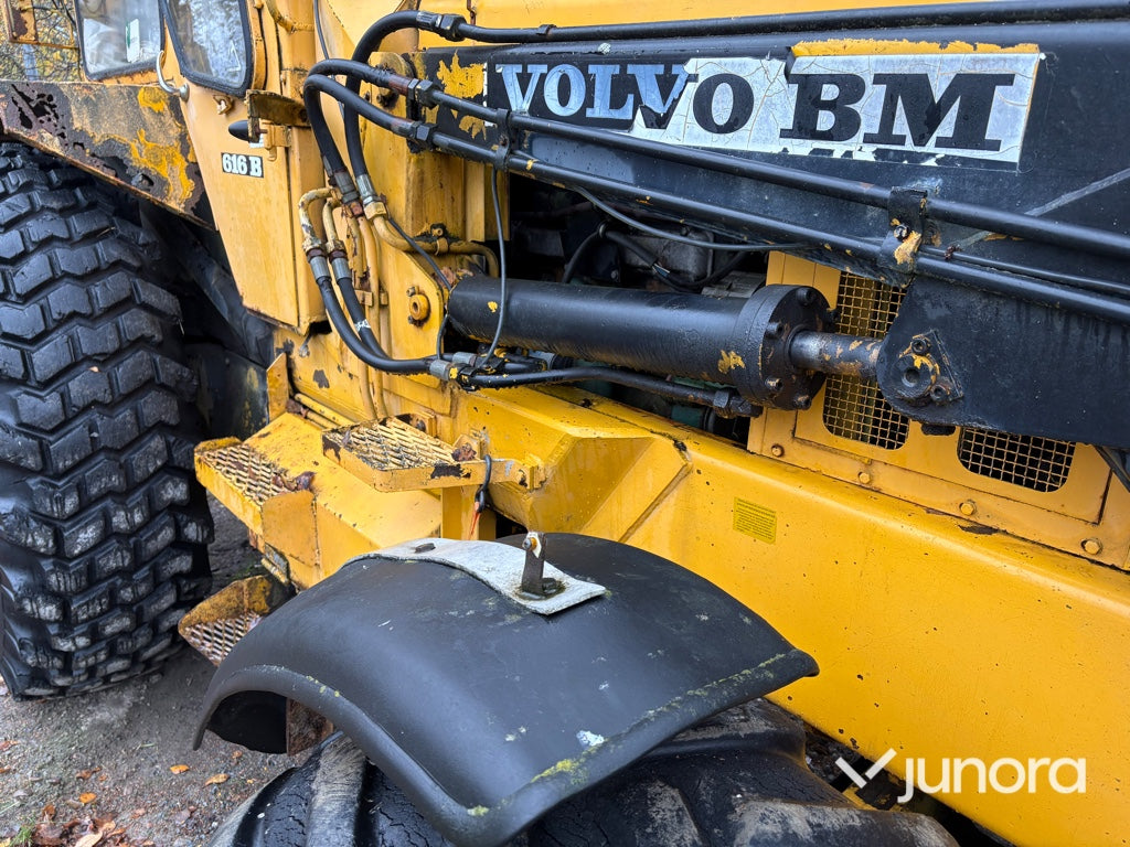 Traktorgrävare - Volvo BM, 616 B