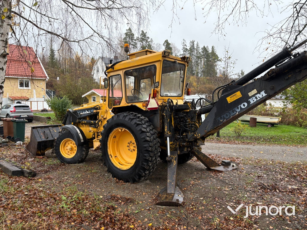 Traktorgrävare - Volvo BM, 616 B