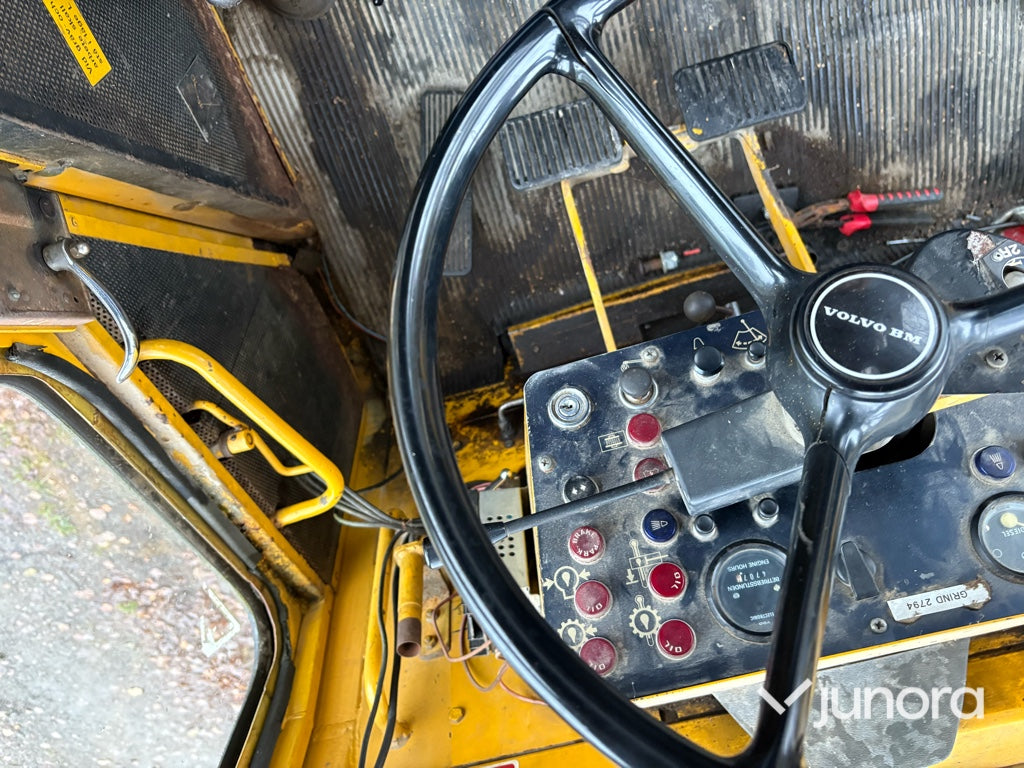Traktorgrävare - Volvo BM, 616 B