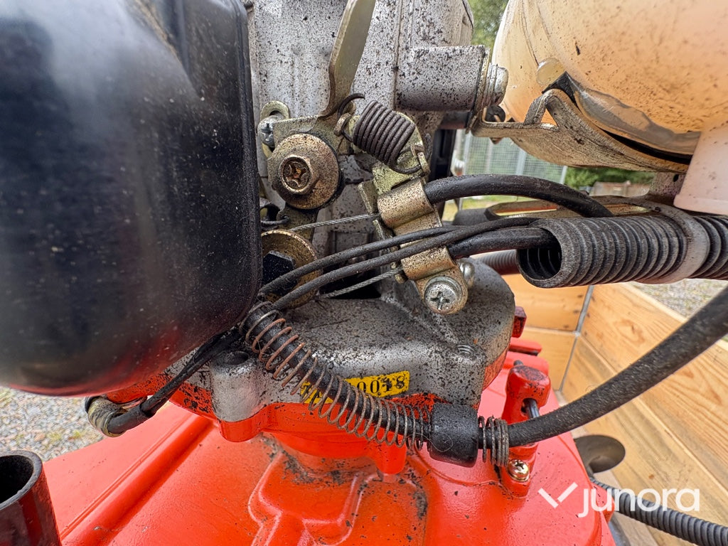Jordborr hitachi DA 300E