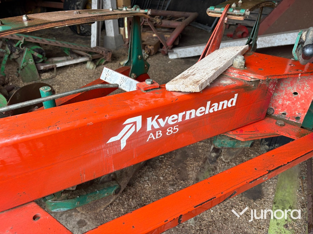 Tegplog Kverneland AB85 3-skärig