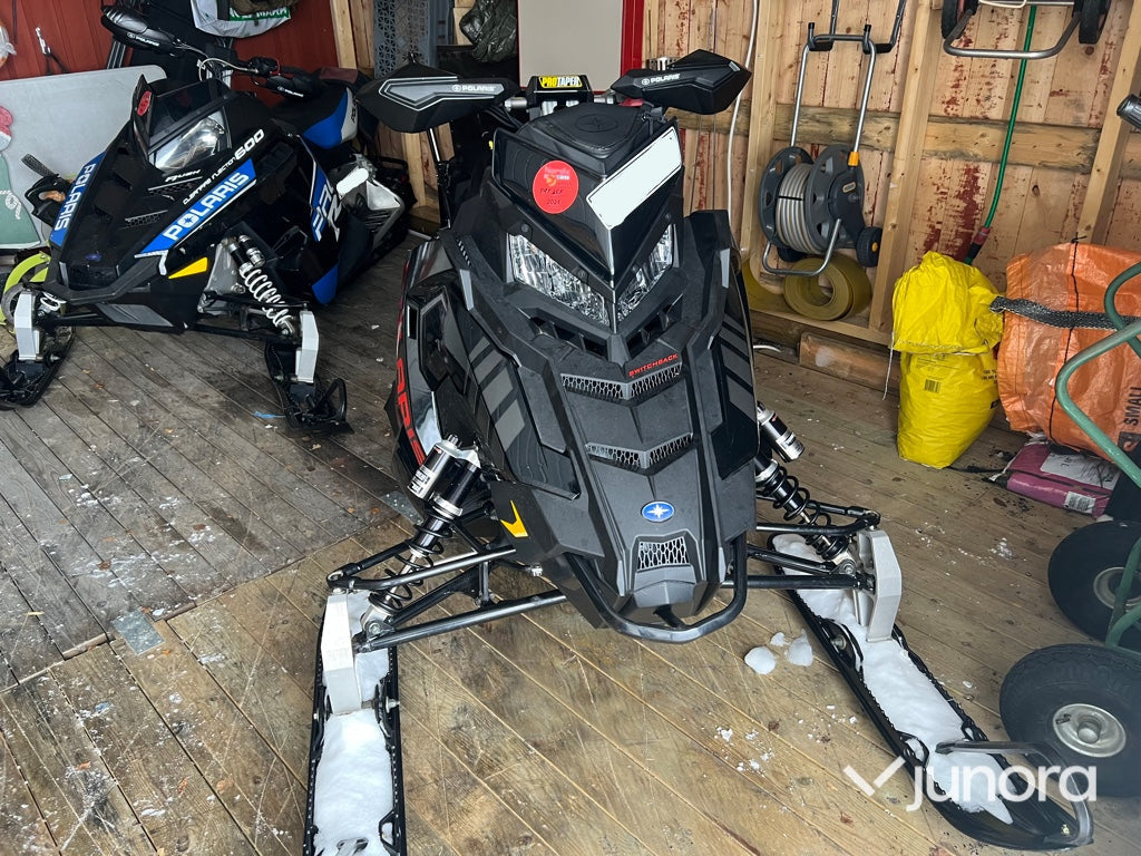 Snöskoter - Polaris Assault 850