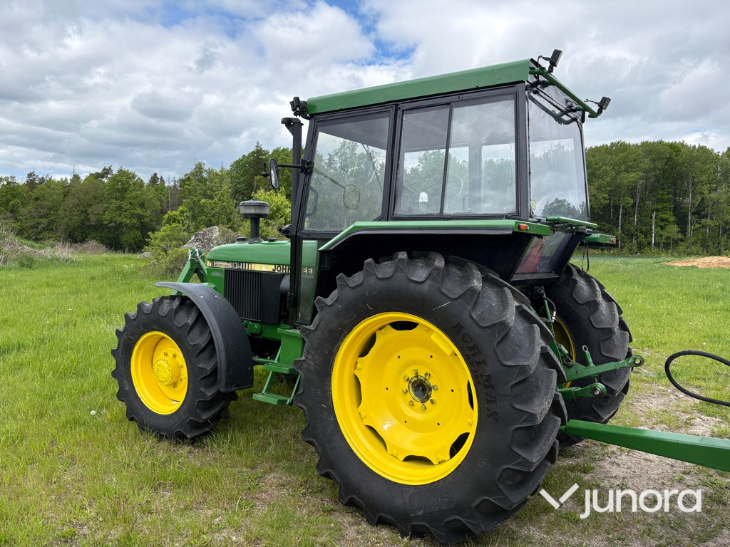 Traktor, Frontlyft, Kärra - John Deere, 2140 Hilomfwd
