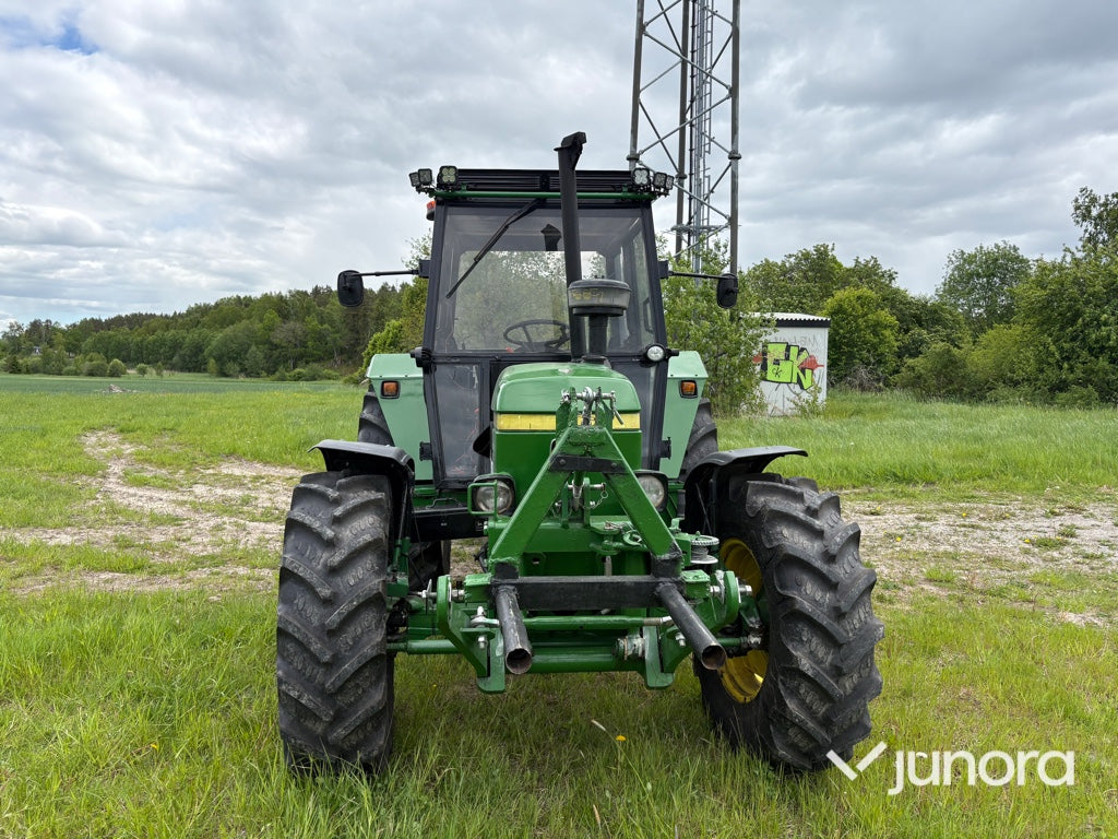 Traktor, Frontlyft, Kärra - John Deere, 2140 Hilomfwd