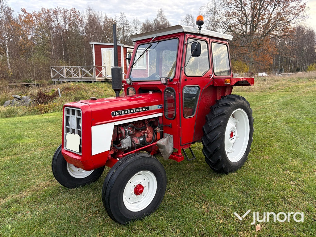 Traktor - International 444