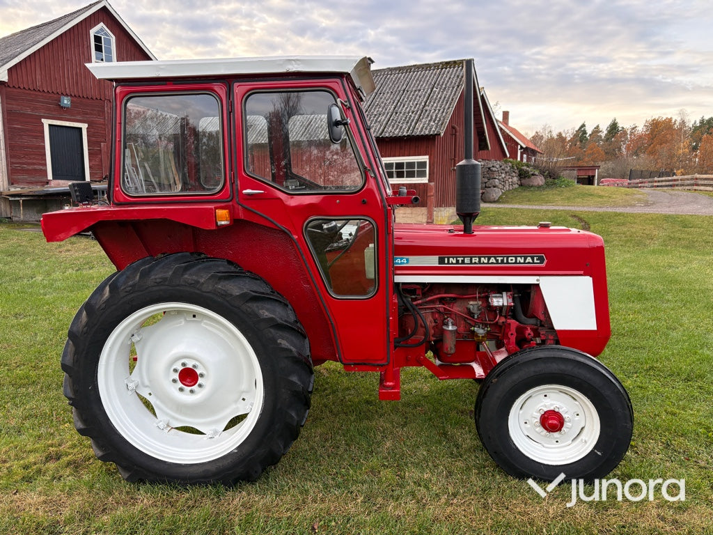 Traktor - International 444