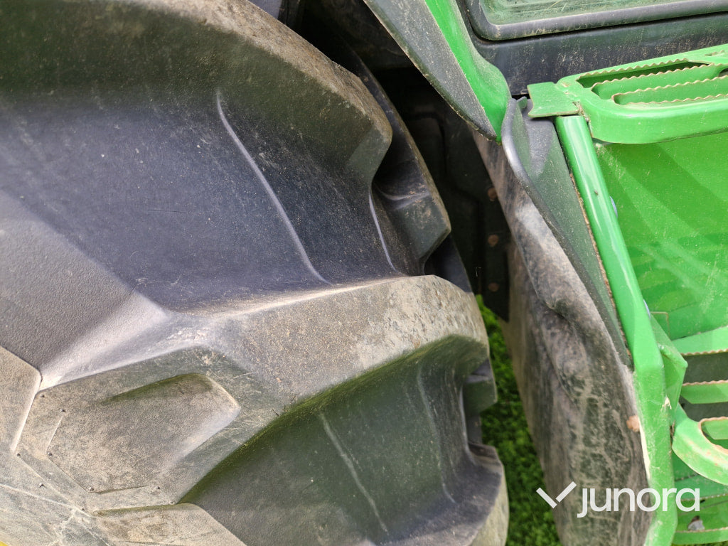 Traktor John Deere 6155R