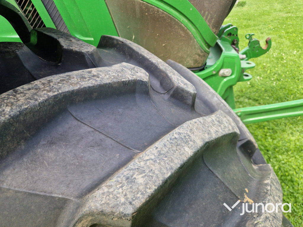Traktor John Deere 6155R