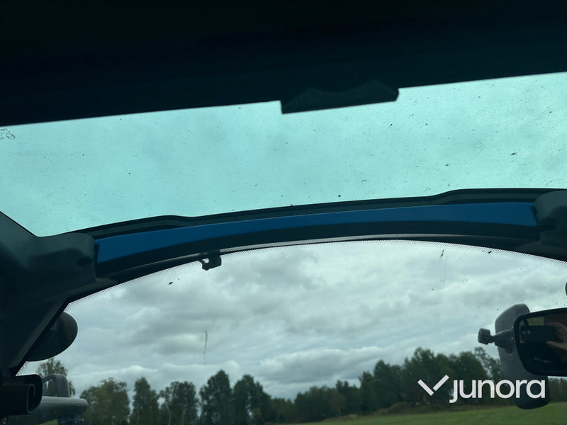 New Holland T5. 95 med vreten lastare