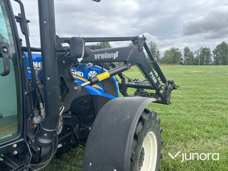New Holland T5. 95 med vreten lastare