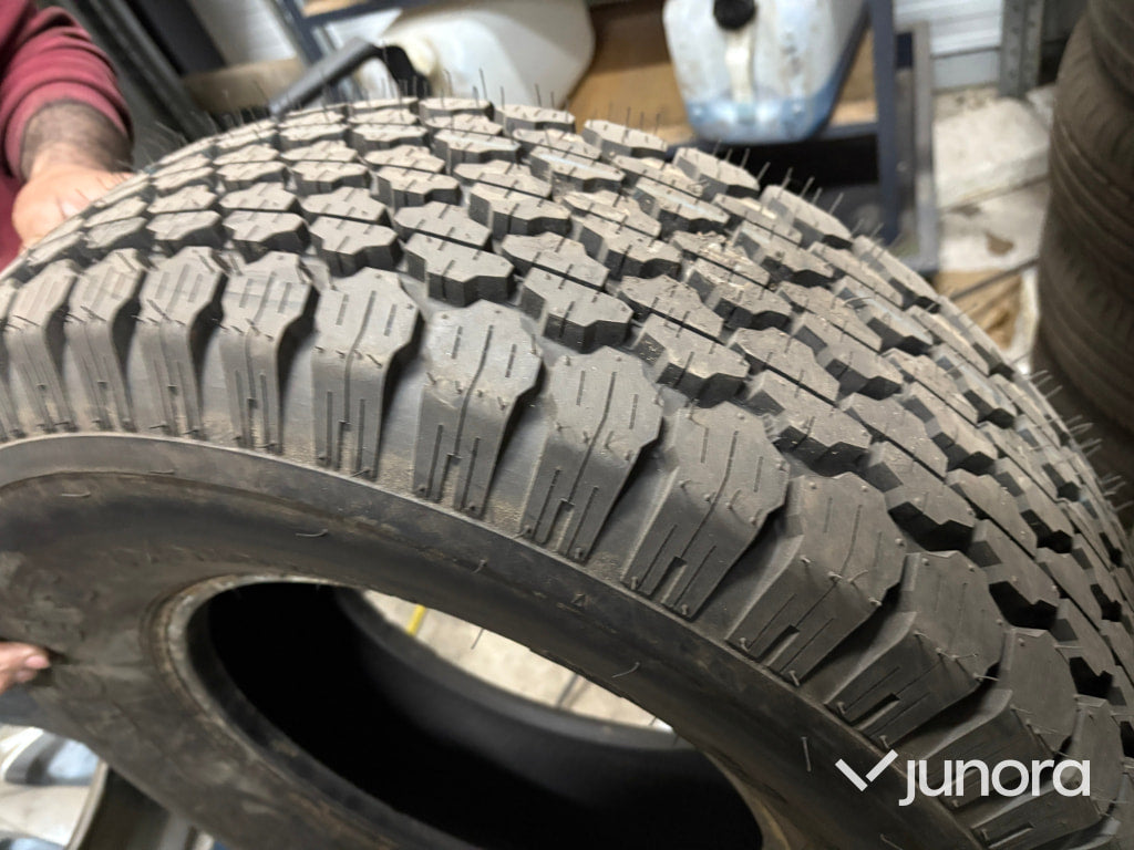 Bildäck 30x9.50R15LT