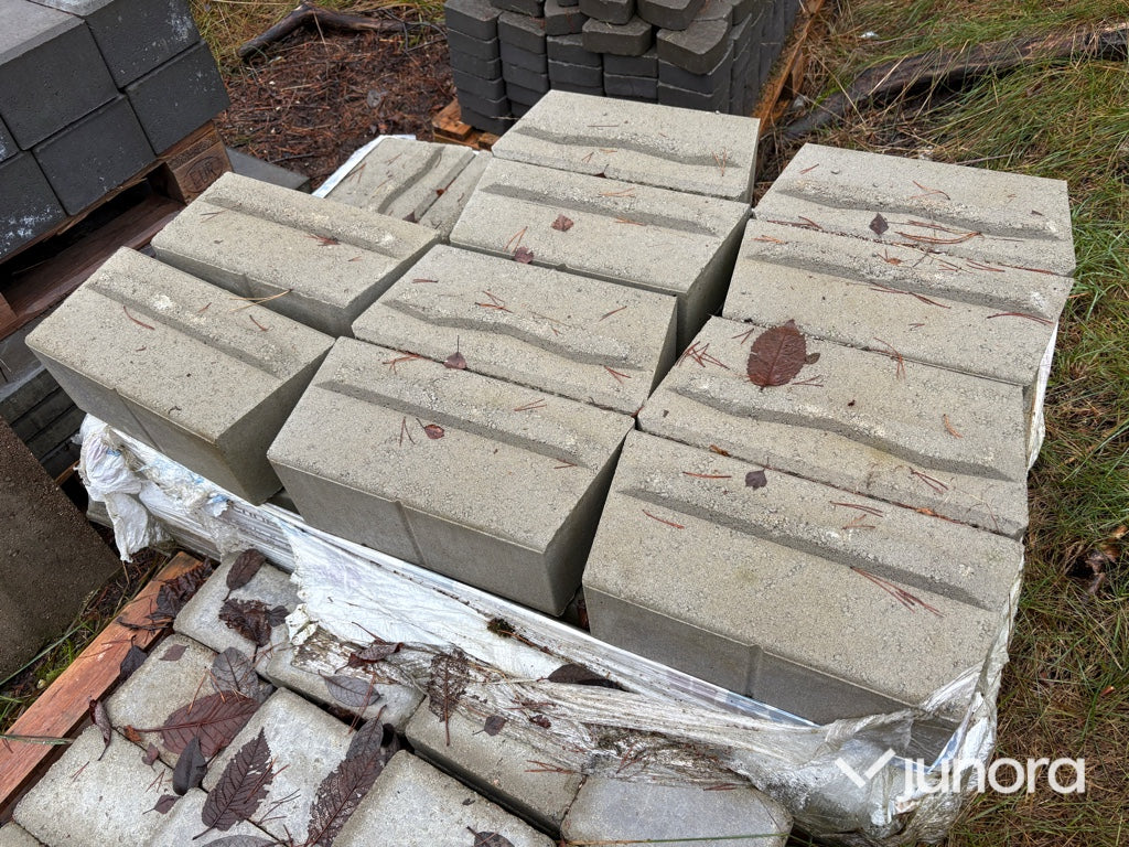 Murblock - Megawall, Garden