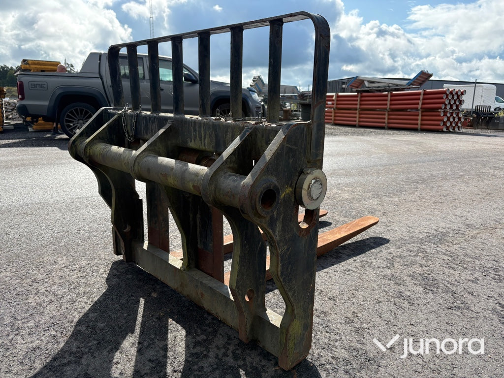 Gaffelställ med pallgafflar - Manitou