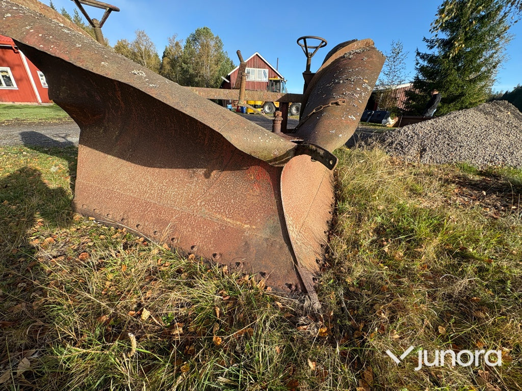 Vikplog Skattkärr