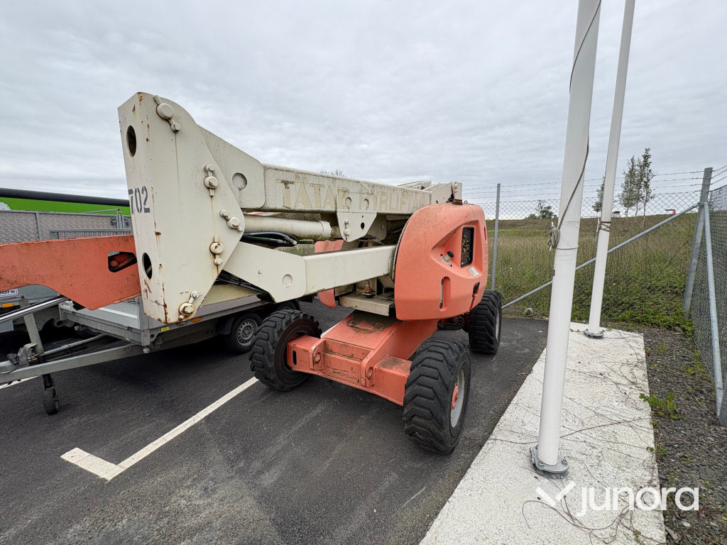 Bomlift JLG 450AJ