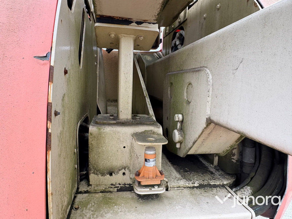 Bomlift JLG 450AJ