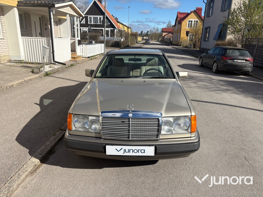 Personbil - Mercedes-Benz, 124, 300 CE